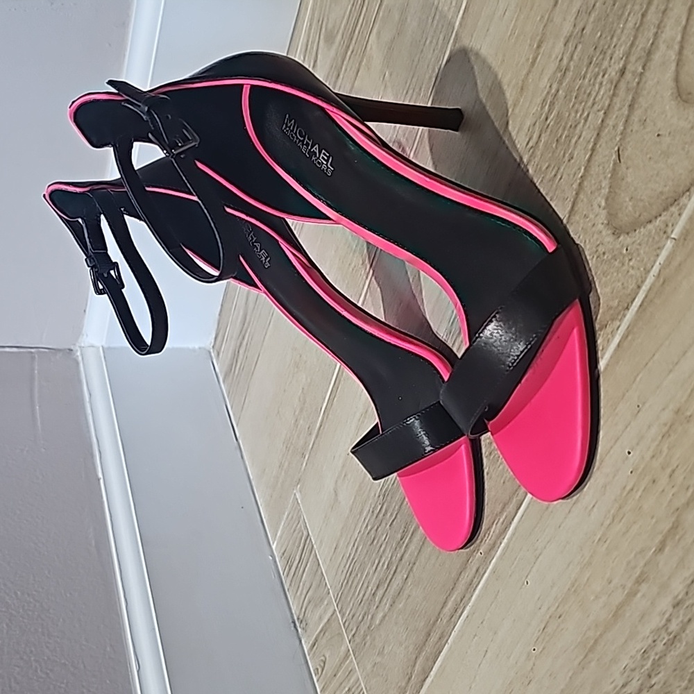 Michael Kors Sandals